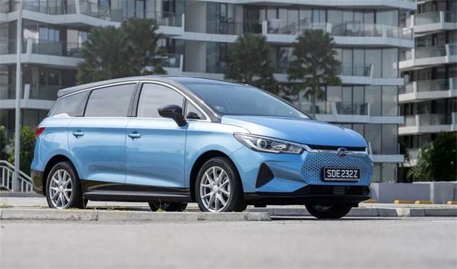 比亚迪e6纯电动汽车(全新比亚迪e6卷土重来)(9)