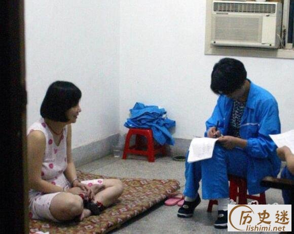 监狱里的女囚也会性饥渴 看看他们如何解决?