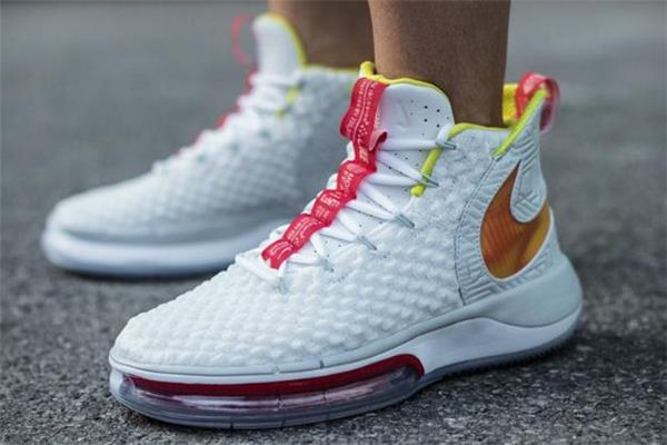 nike alphadunk开箱测评 耐克alphadunk配置怎么样