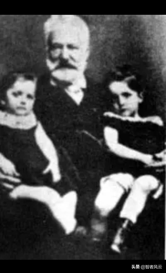 雨果一生经历（历史今日大文豪雨果的生平）(7)