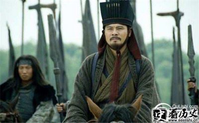 ​陈宫为什么要弃官跟随曹操后又决定跟随吕布