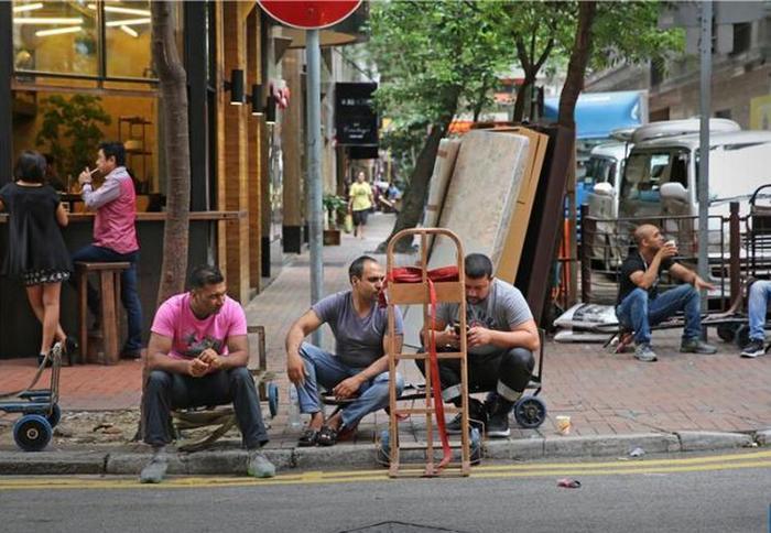 为什么“重庆大厦”曾让香港人“望而却步”,并且臭名昭著,都是