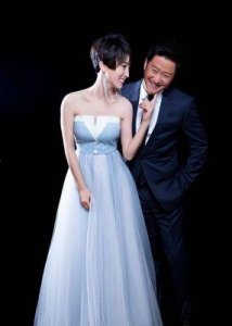 ​他曾是谢娜的前男友，为照顾妻子3年未拍剧，现被誉为娱乐圈好男人