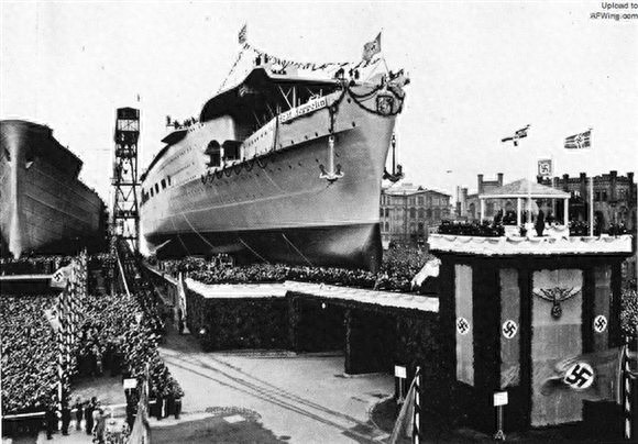 二战德国唯一的航母：“齐柏林伯爵”号，隐身深海近半个世纪