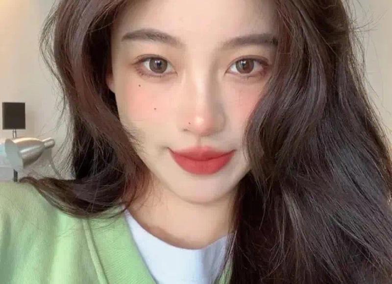 和富家男友订婚，准婆婆要我去做体检，我拒绝后婆婆给我一巴掌