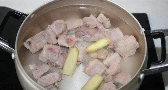 肉焯水是冷水下锅还是热水下锅,焯肉冷水下锅还是热水下锅图4