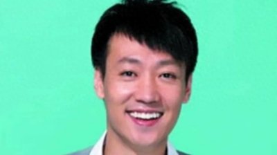 ​辛柏青：演技卓越，角色百变的演艺瑰宝