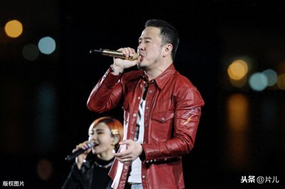 ​杨坤怒怼《惊雷》喊麦，原创神回复“比你的任何歌都火”