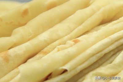 教你在家烙饼皮,2分钟就出锅,简单易学,好吃有嚼劲