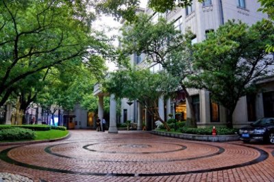 上海滩教父的双面人生:从水果小贩到“三百年帮会第一人”