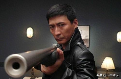 《传奇英雄——燕双鹰》