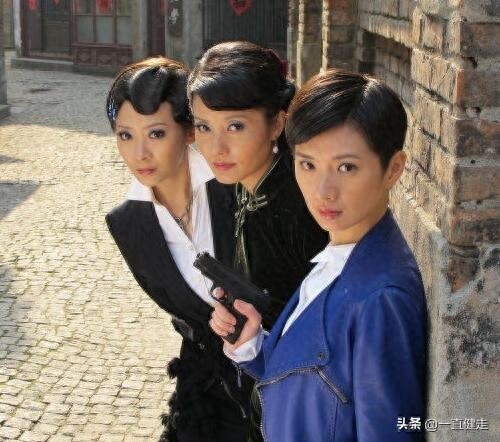 《传奇英雄——燕双鹰》