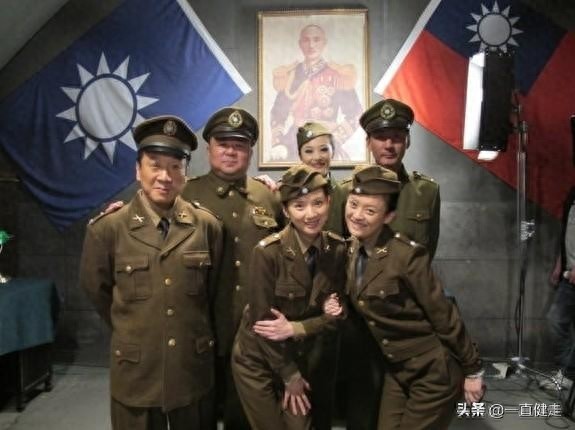 《传奇英雄——燕双鹰》