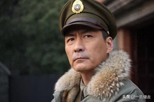 《传奇英雄——燕双鹰》