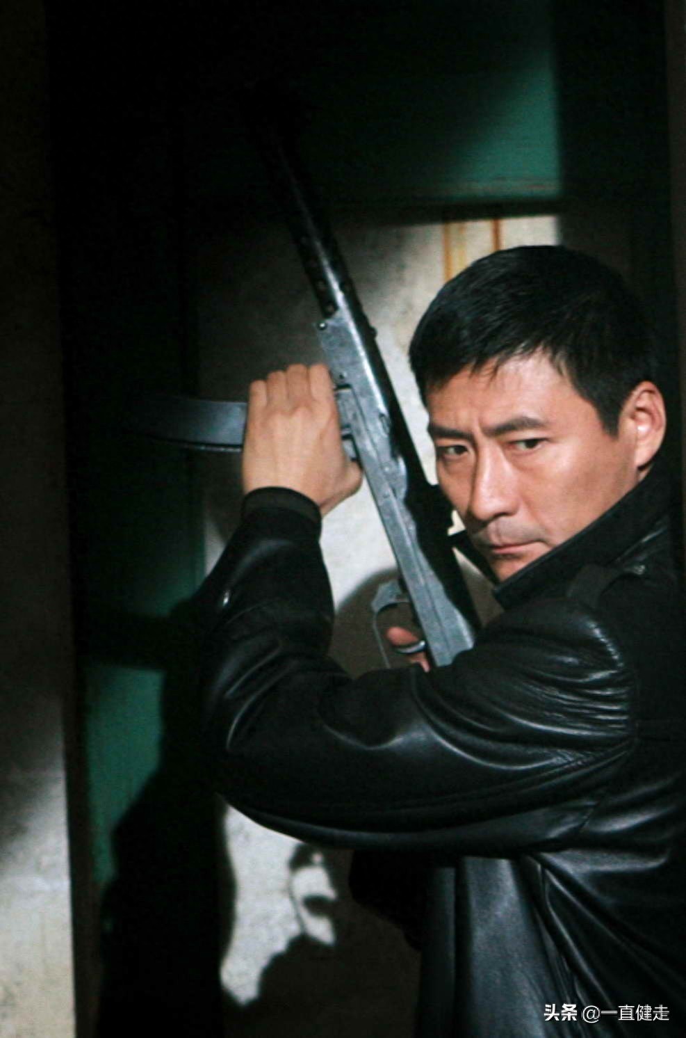 《传奇英雄——燕双鹰》