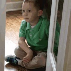 ​假笑戏精男孩Gavin Thomas表情包，老少皆宜斗图必备！