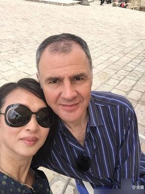 49岁金星的德国老公汉斯近照